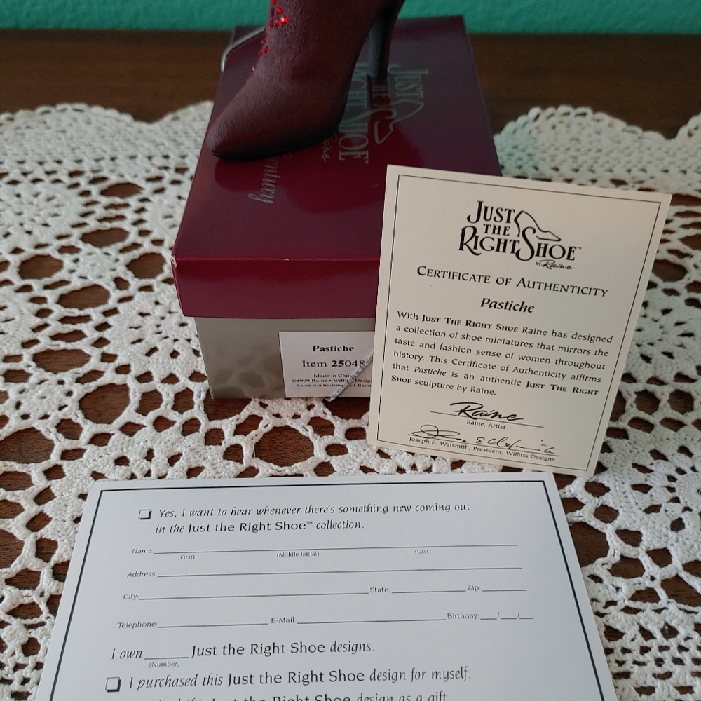 Just The Right Shoe Mini Collectible